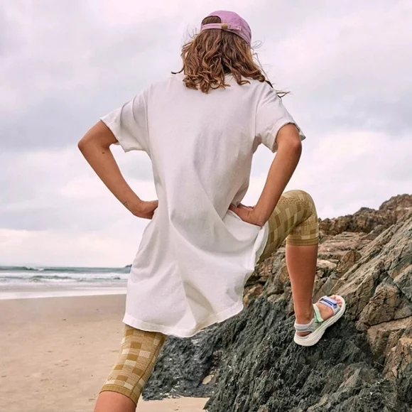 Free People FP Movement Leg Day Tee In White, Oversized XS - Picture 6 of 12